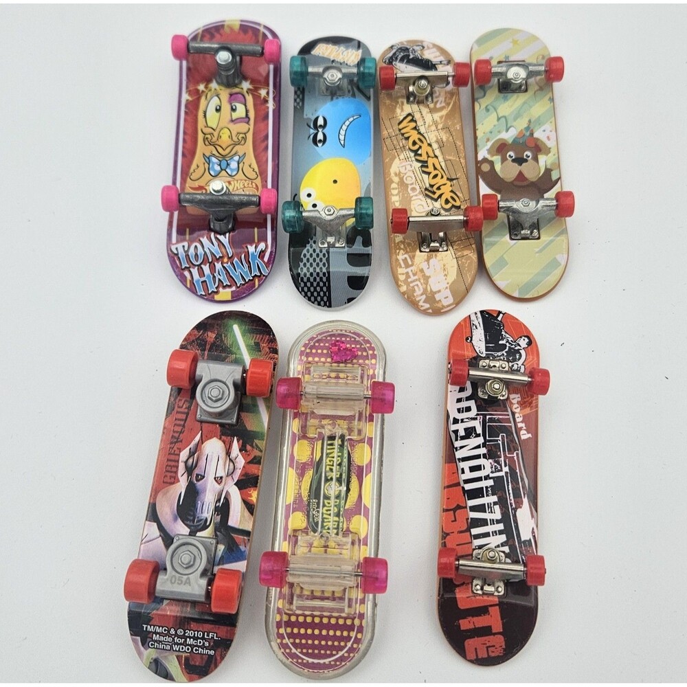 Tech Deck Vert Ramp Lot w Dudes Fingerboards Boards Tool Skatepark Set - Picture 11 of 11